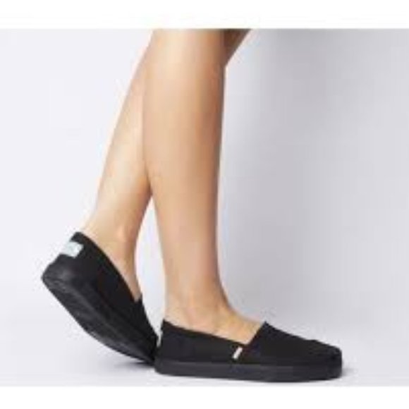 black on black canvas cupsole women's alpargatas
